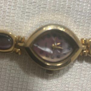 Mint Condition Woman's Geneva Jewel Watch